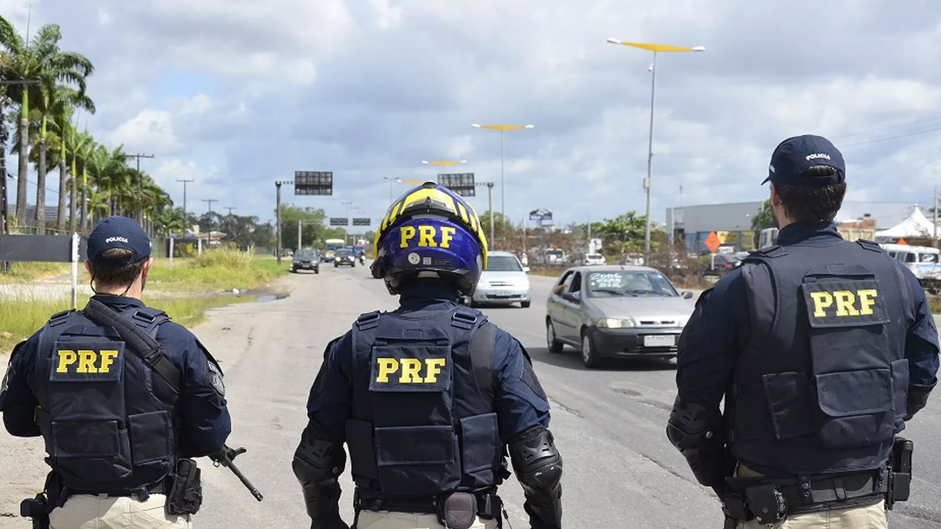 PRF abre concurso para 500 vagas de policial rodoviário 
