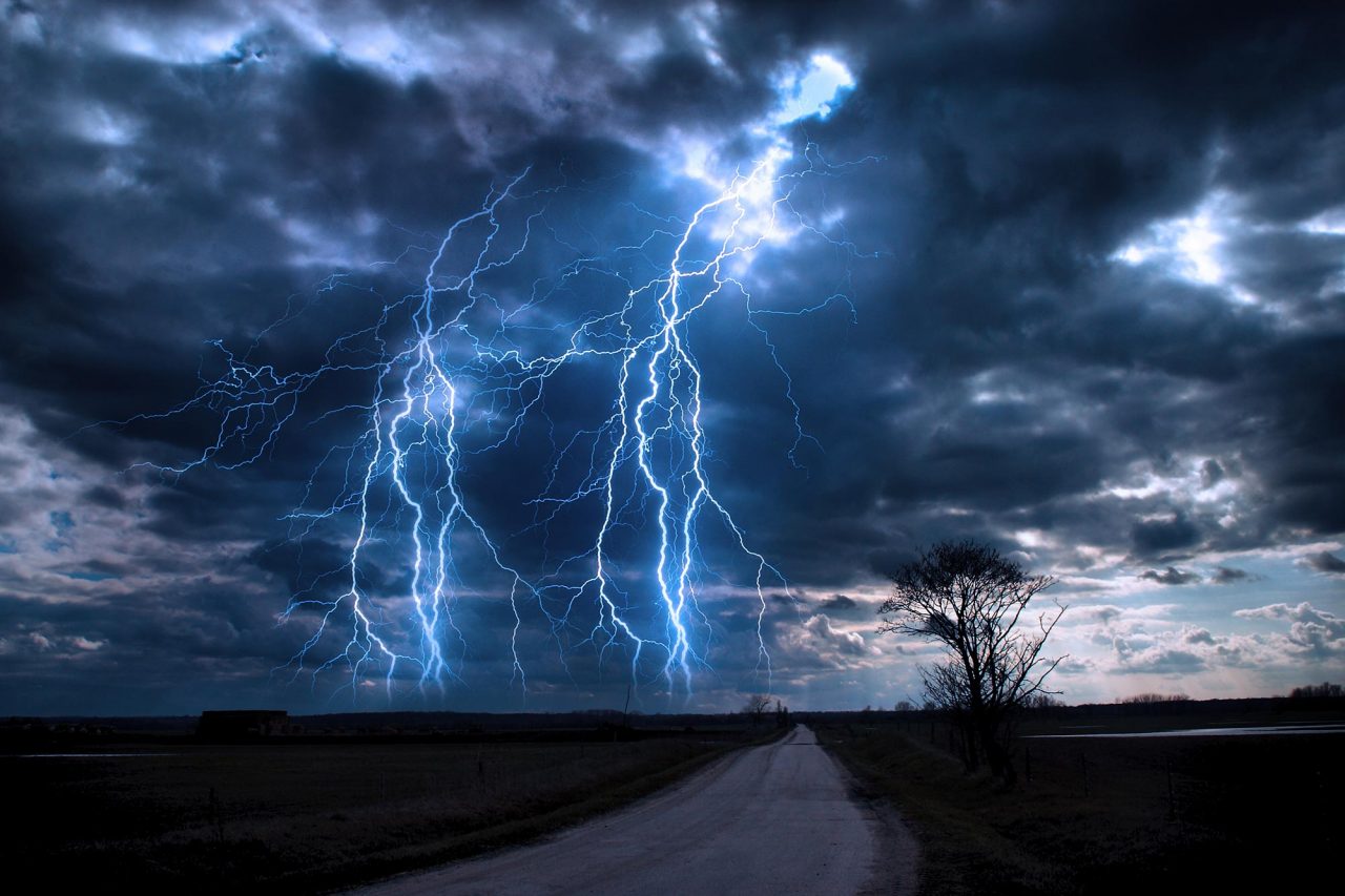 Lightning-Over-Road