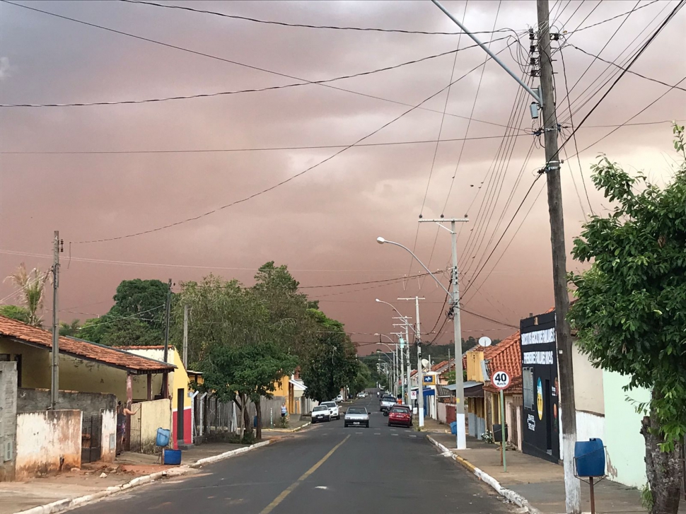 tempestade_de_areia_em_paulist_nia_6-4266693