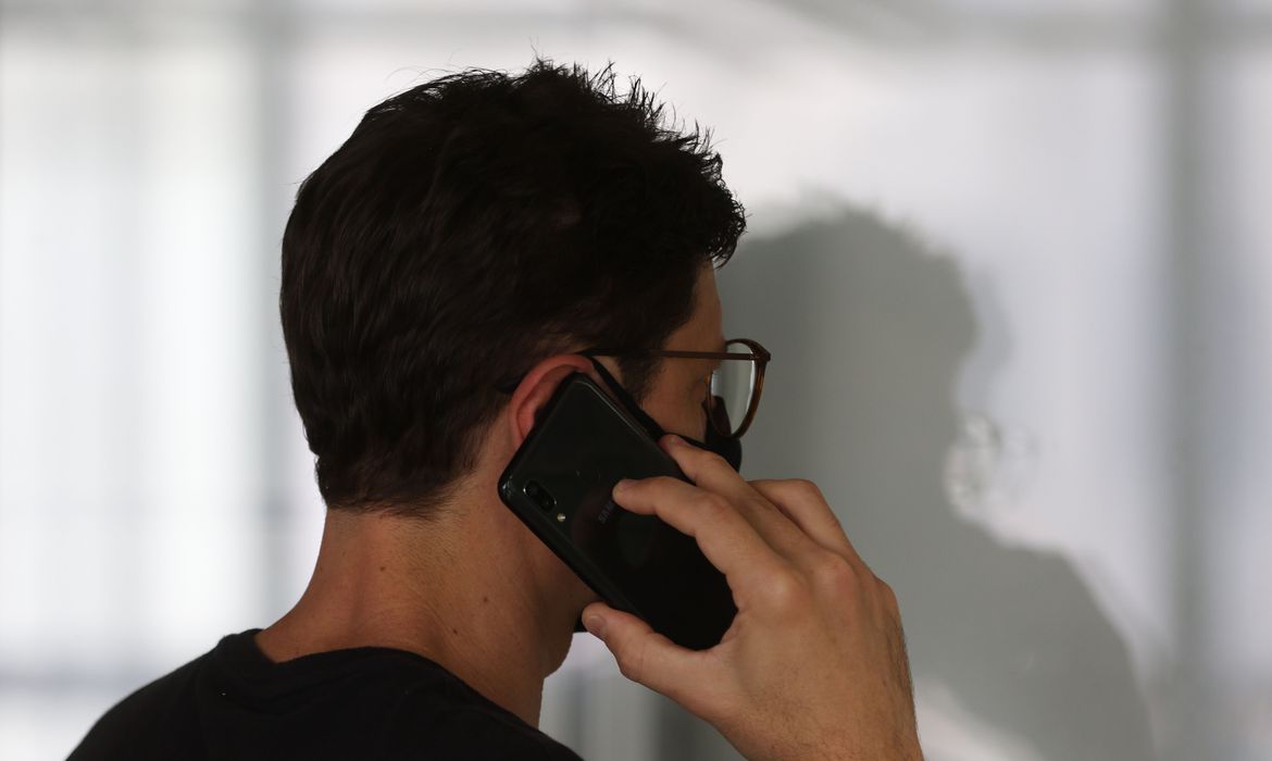 celular-telefone-trbr2452