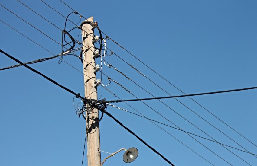 poste_energia_22416_foto_1_g