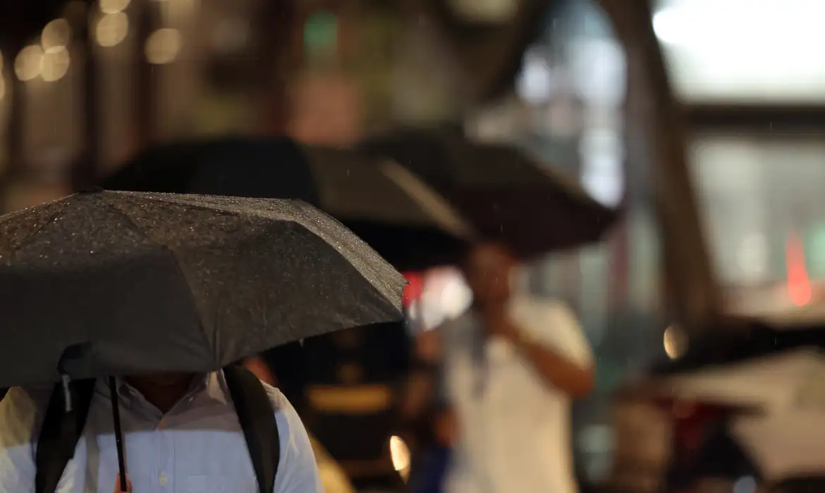 chuva-23581324 chuva-23581324