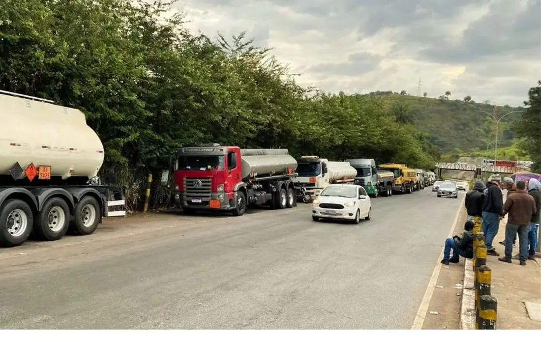 ezgif-332b698eb74acf ezgif-332b698eb74acf