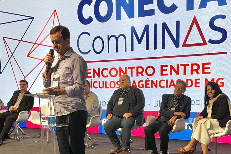 Deputado Arantes representa Assembleia no Conecta Com Minas 2025 e destaca importância da mídia regional e dos jornais impressos Deputado Arantes representa Assembleia no Conecta Com Minas 2025 e destaca importância da mídia regional e dos jornais impressos